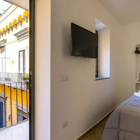 Apartman Mini Appartamento Napoli Centro - Palazzo Mormando